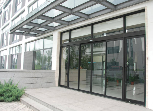 加工中心及其自動(dòng)門的使用標(biāo)準(zhǔn)